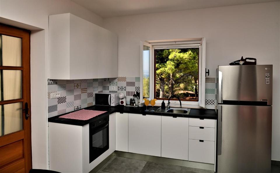 Villa Aries Supetar Εξωτερικό φωτογραφία