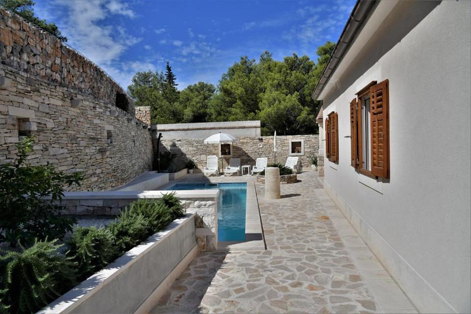 Villa Aries Supetar Εξωτερικό φωτογραφία